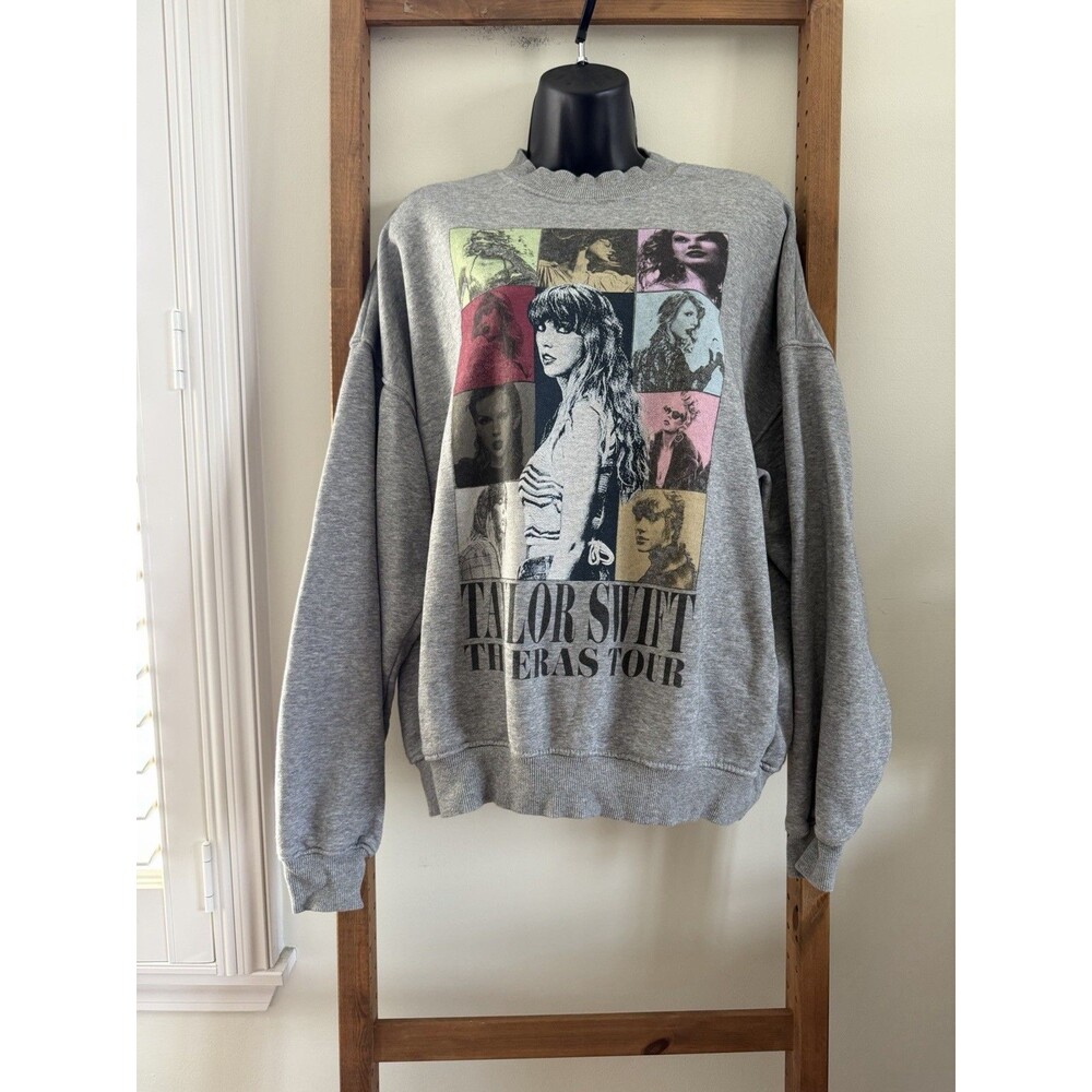 Taylor Swift Official " The Eras Tour " Women's Adult Crewneck Sweatshirt Size S